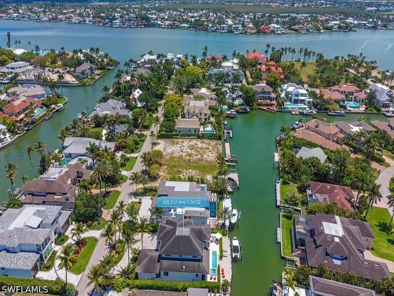 628 S 21st Ave Naples, FL 34102 | MLS 226017409 Photo 3
