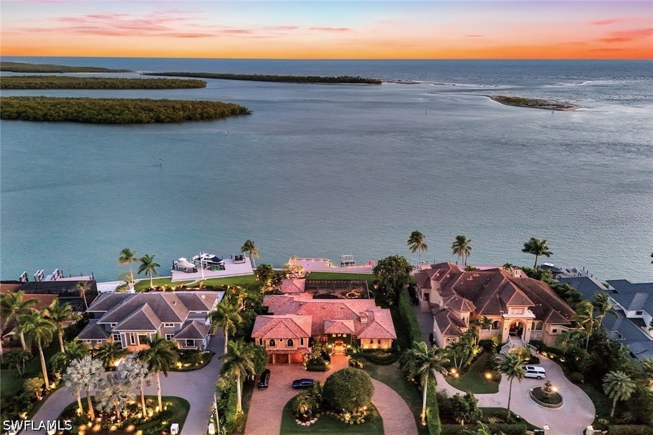 1451 Caxambas Ct Marco Island, FL 34145 | MLS 226019364