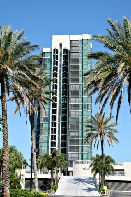 vistas at park shore