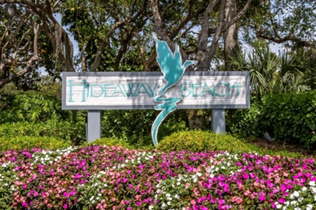 Hideaway Beach Combines Seclusion and Florida Beach Life 