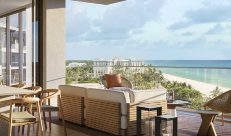 Luxury Condos Take Center Stage in Naples 